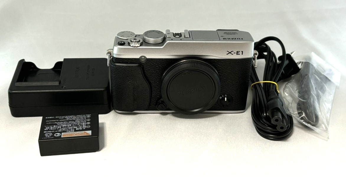 楽天市場】【中古】Fujifilm X-E1 XE1 シルバー ボディ ミラーレス
