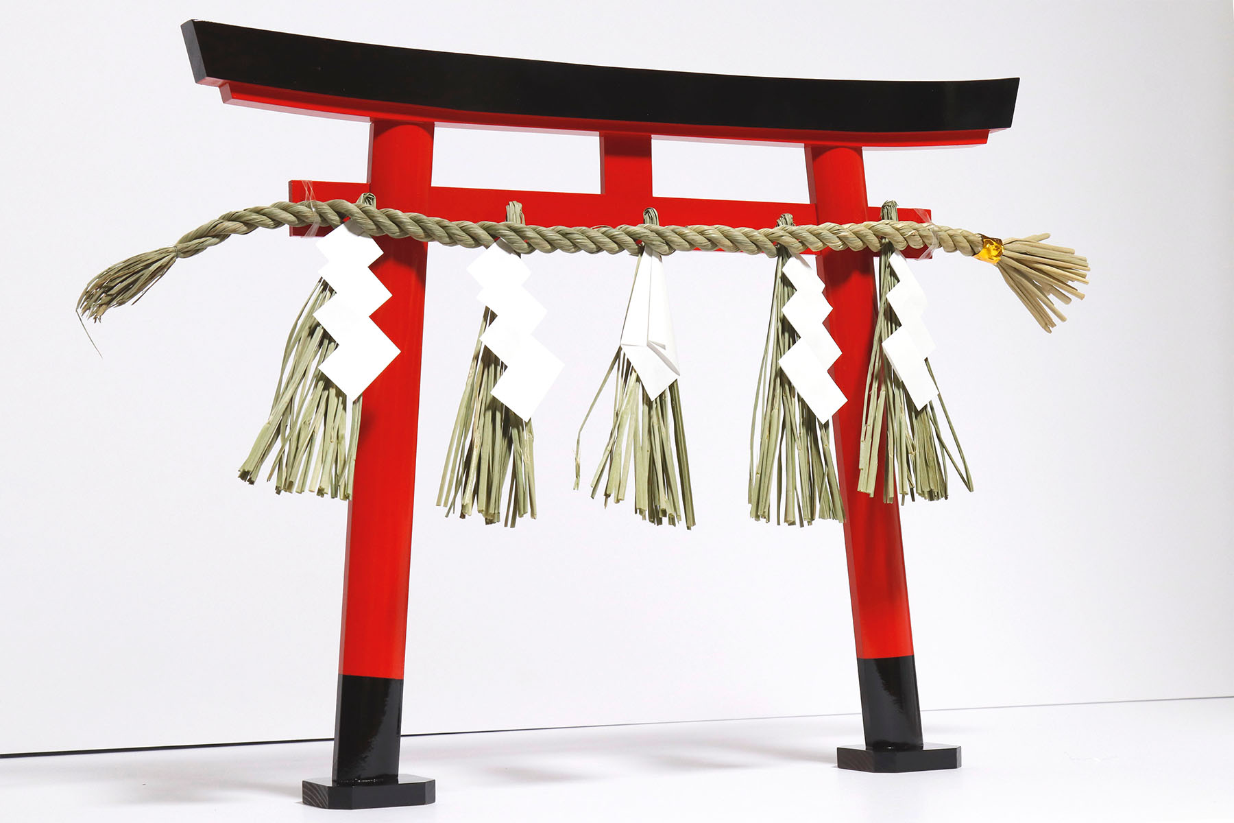 楽天市場】艶やか 重ね塗り 稲荷鳥居 □ 特大 一尺八寸 しめ縄 付き