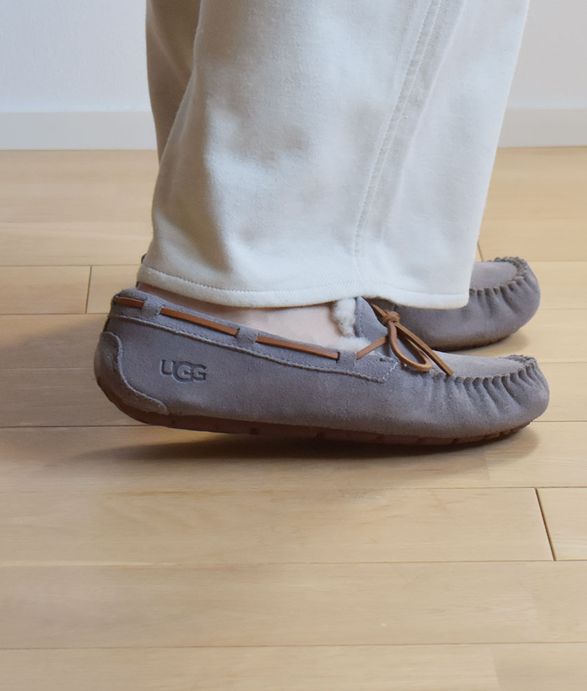 楽天市場】アグ ダコタ UGG モカシン レディース ブラック 黒 ブラウン