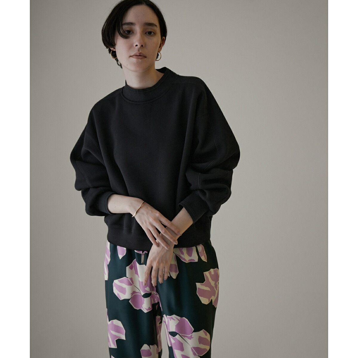 楽天市場】【WEB限定】クロップドスウェットプルオーバー／サロン