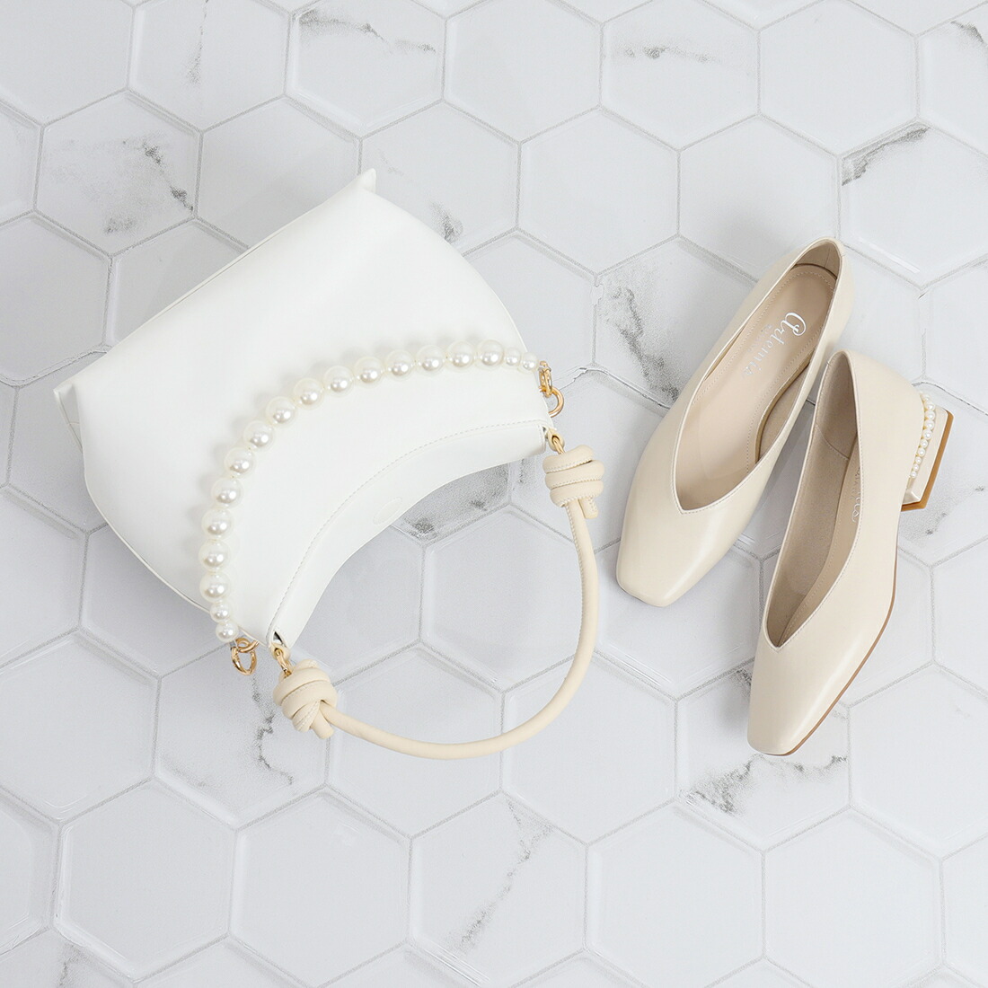 楽天市場】パールヒール Vカットフラットシューズ／アルテミス by