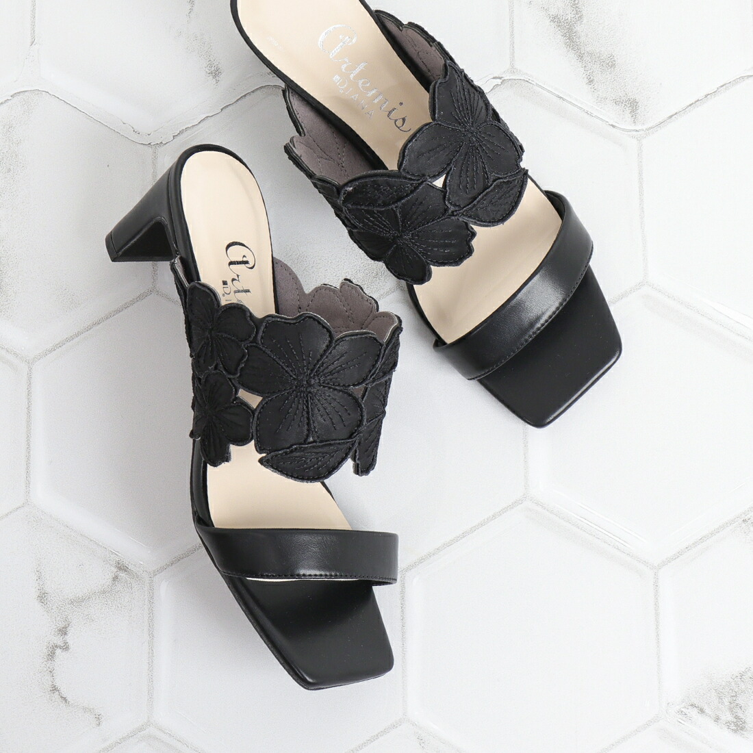 楽天市場】フラワー刺繍ミュールサンダル／アルテミス by ダイアナ