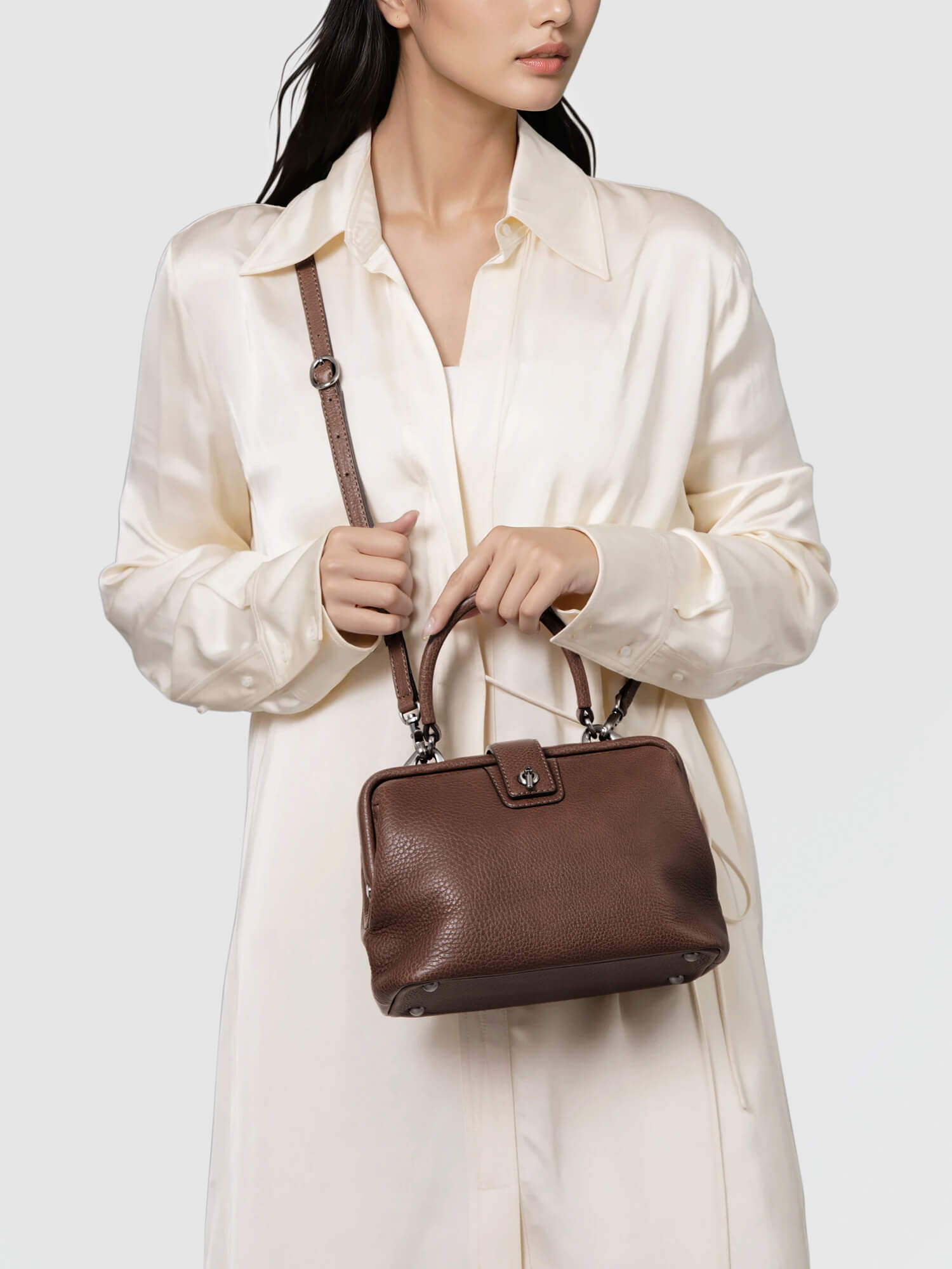 数量限定色】トーンオイルヌメ ポストミニショルダー – ショルダー