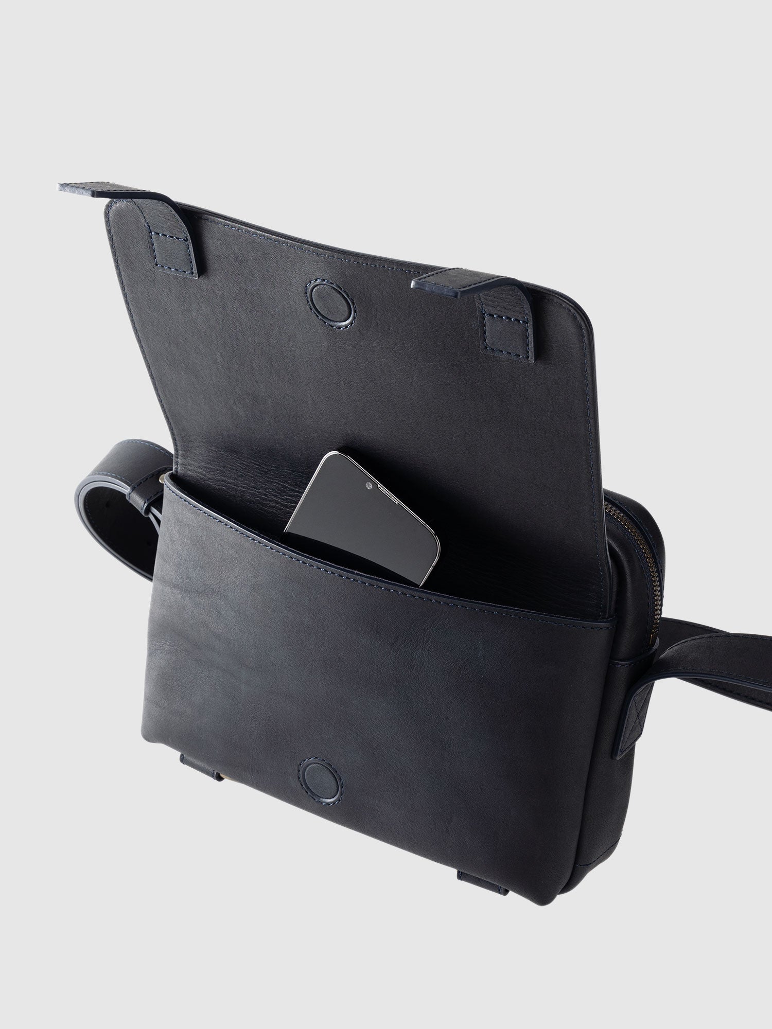 ビークル スモールフラップショルダー – ショルダーバッグ – 土屋鞄製造所