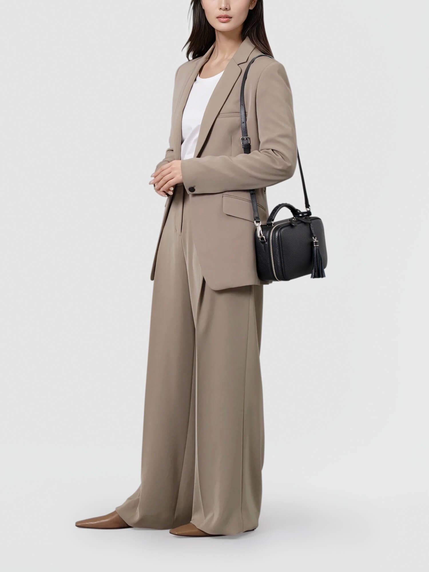 新色・数量限定色】クラルテ スウィングミニショルダー – ショルダー