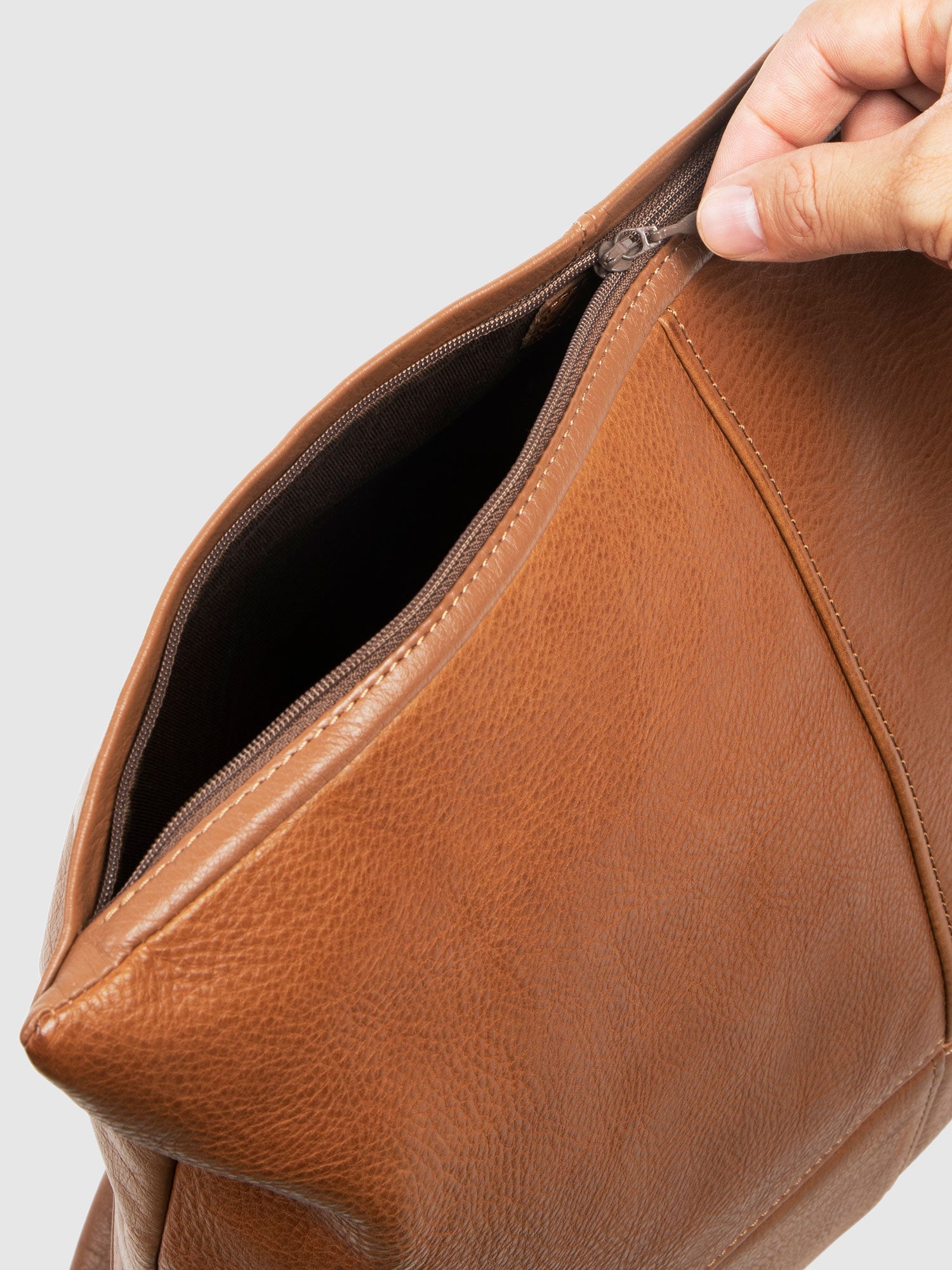 ホームコレクション レザークッションカバー – インテリア・クラフト