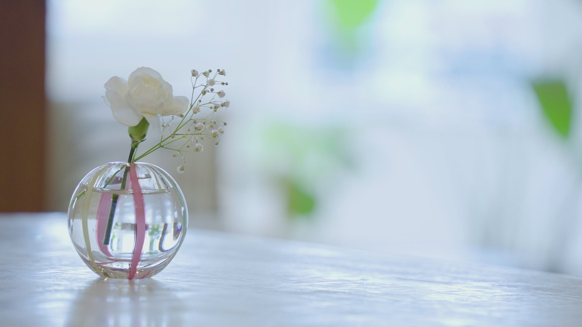 津軽びいどろ 彩手鞠 一輪挿し 花雲 | コンパクトでカラフルなガラス花瓶