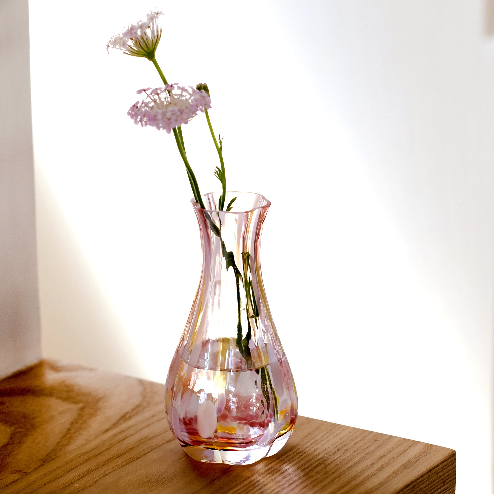 津軽びいどろ 花ひかり フラワーピンク | おしゃれな花瓶 かわいい