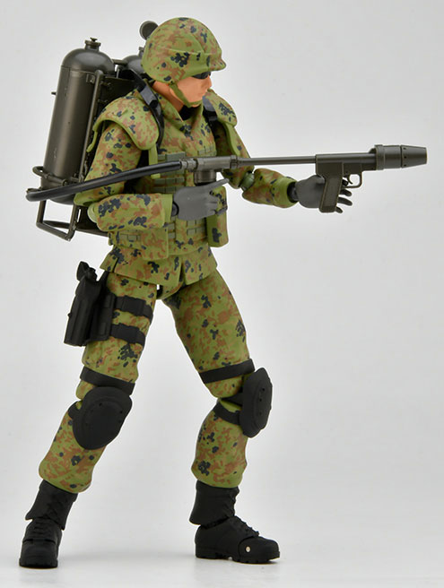 LA101]火炎放射器M2タイプ 1/12 プラモデル【329886:4543736329886