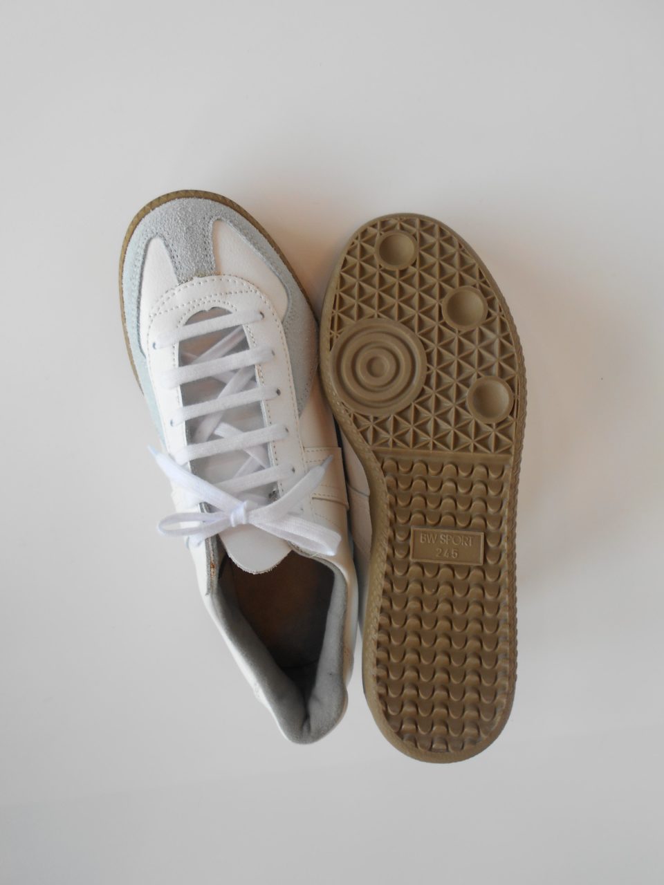 レトロスニーカー | 商品ラインナップ | T'S RESORT