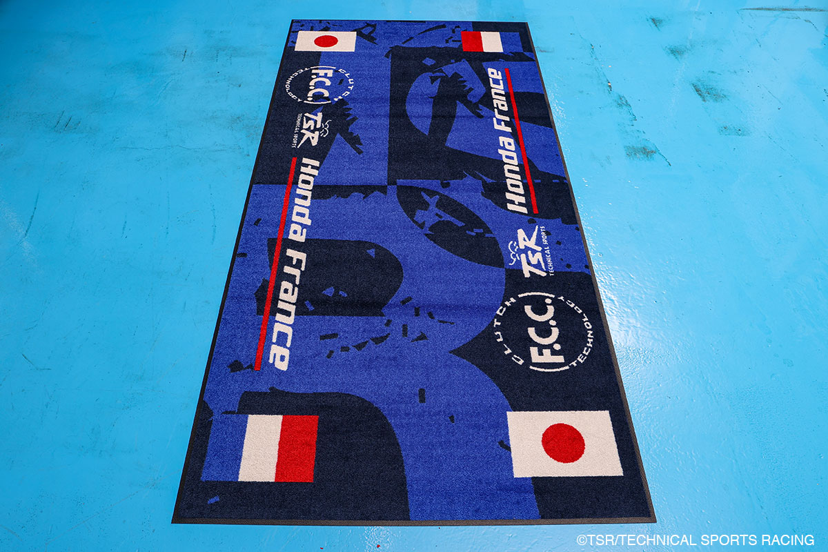 TSR レーシング メンテナンス マット登場！ ｜ TSR（Technical Sports
