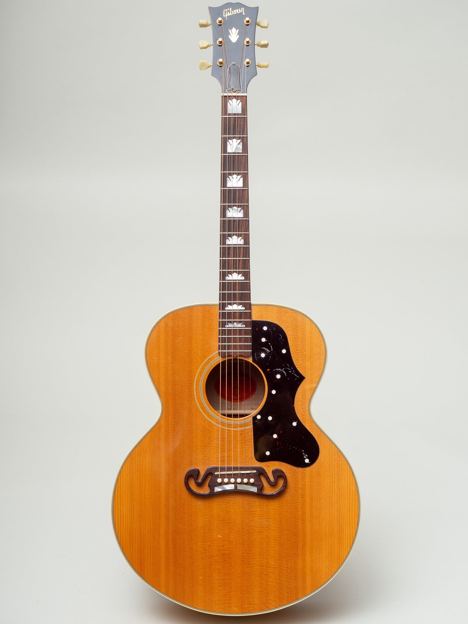 Used 2001 Gibson J-150 17