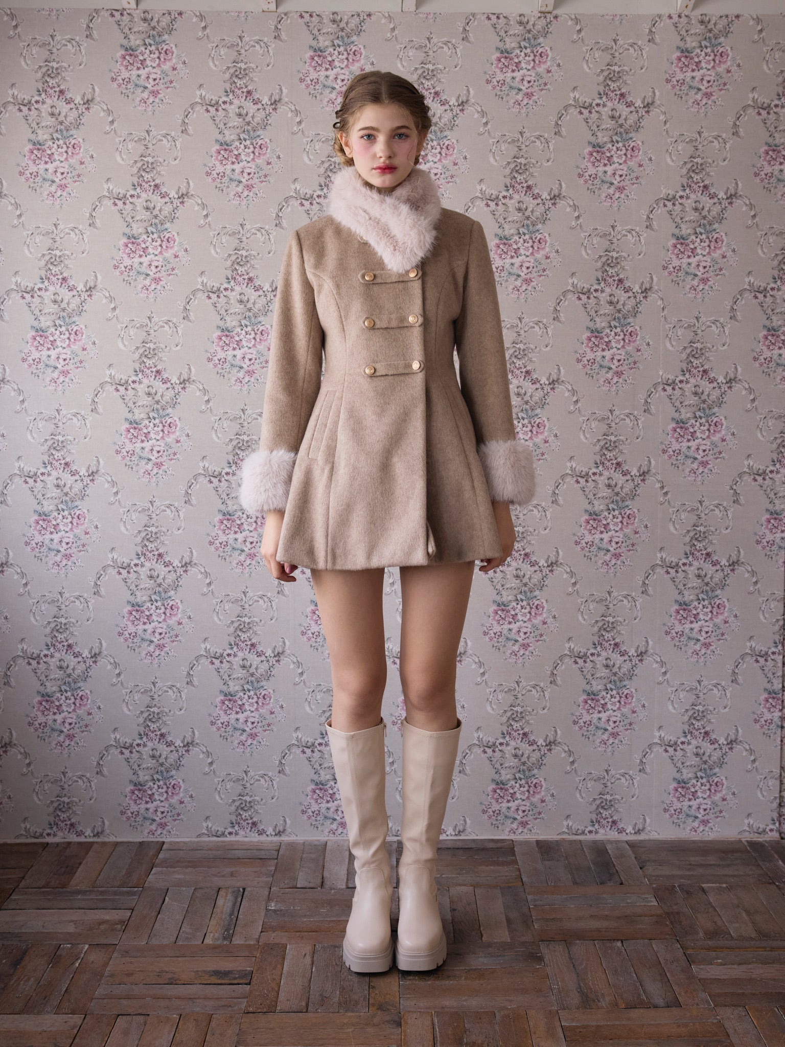 即納 Muse fur flare coat（beige） – Treat Ürself