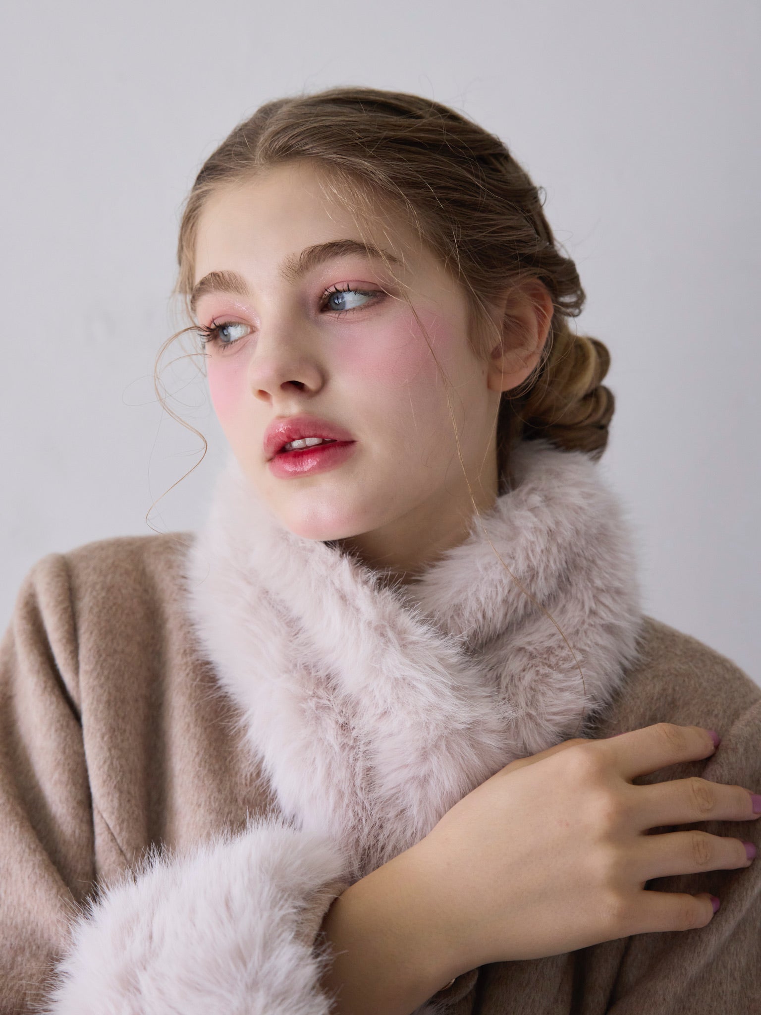 即納 Muse fur flare coat（beige） – Treat Ürself