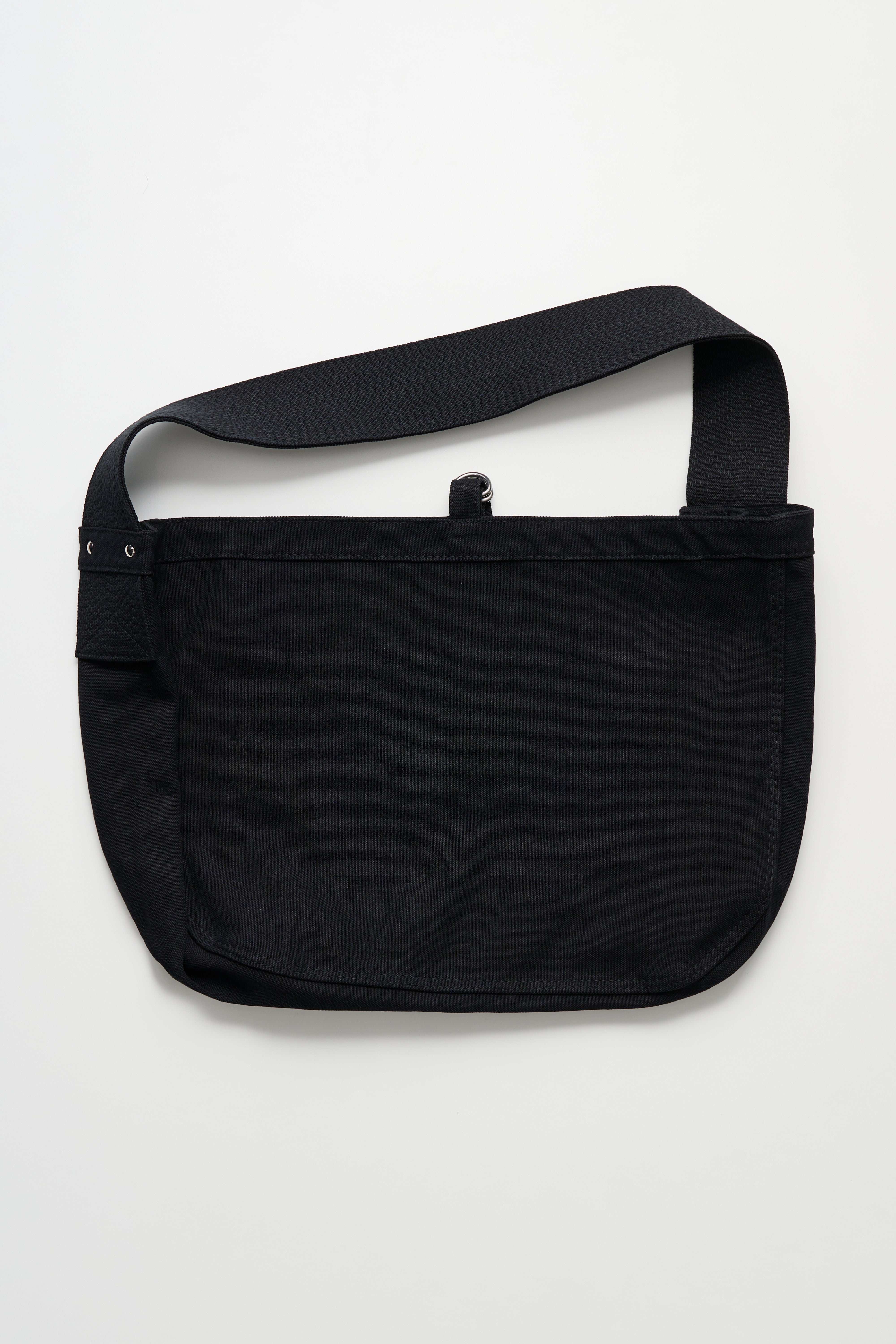 Taiga Takahashi Newsboy Bag Black – Très Bien