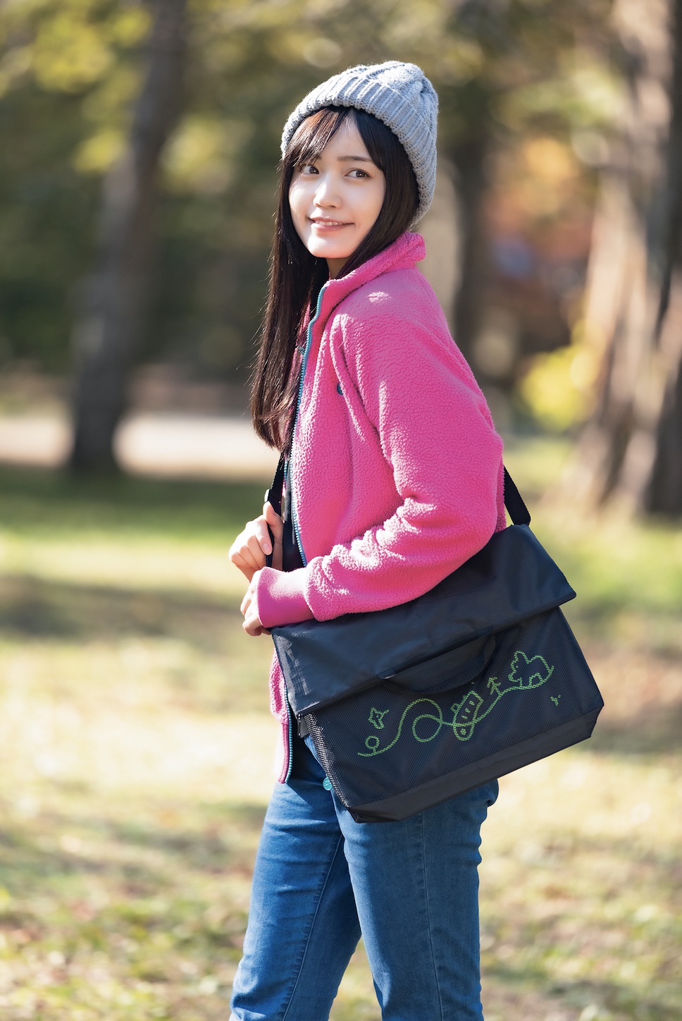 BE-PAL、3月号付録は村上康成デザイン「BIGサコッシュ＆マルチトート