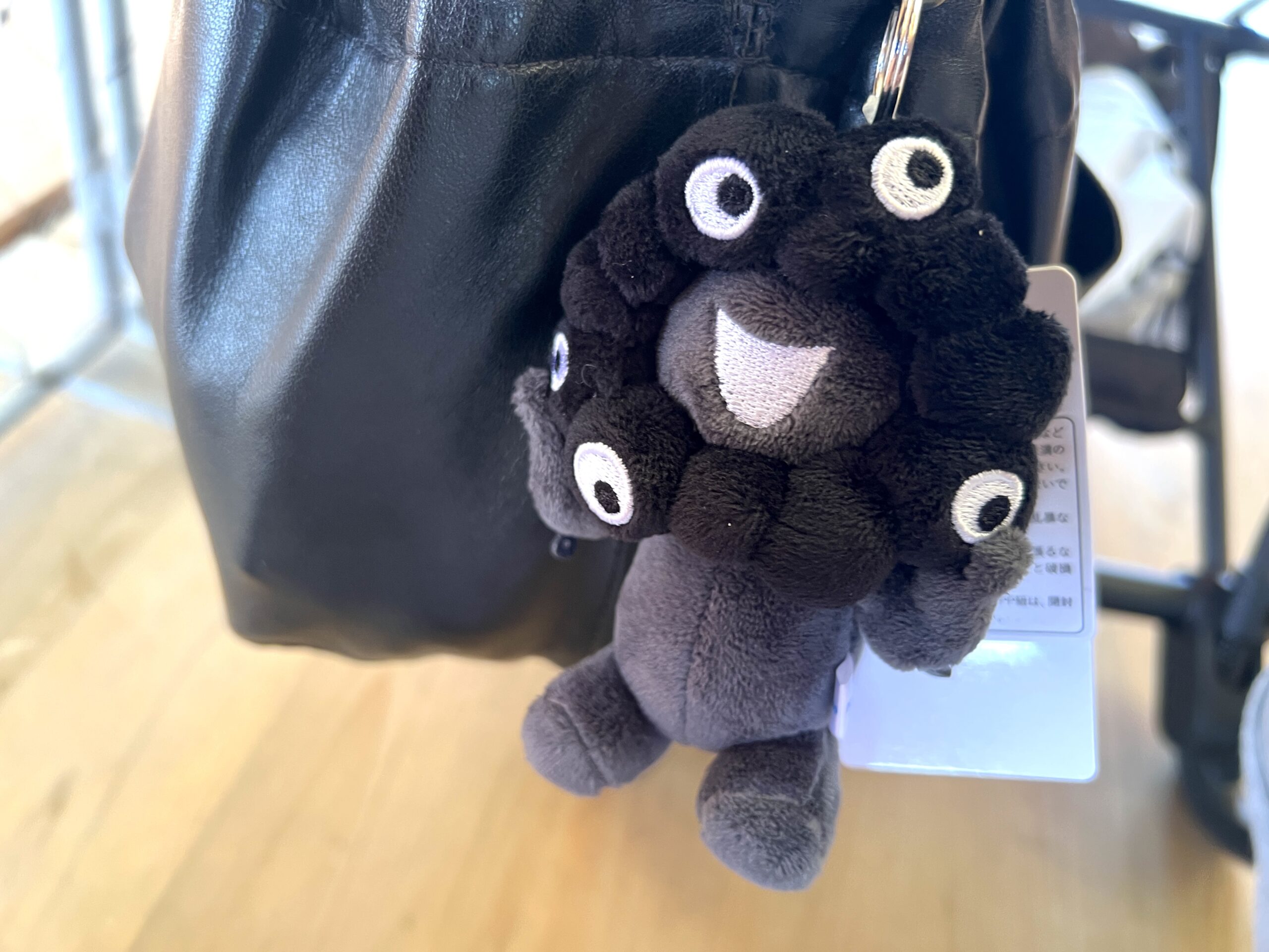 黒ミャクミャクのキーホルダーはどこで買える？大阪万博・丸善ジュンク