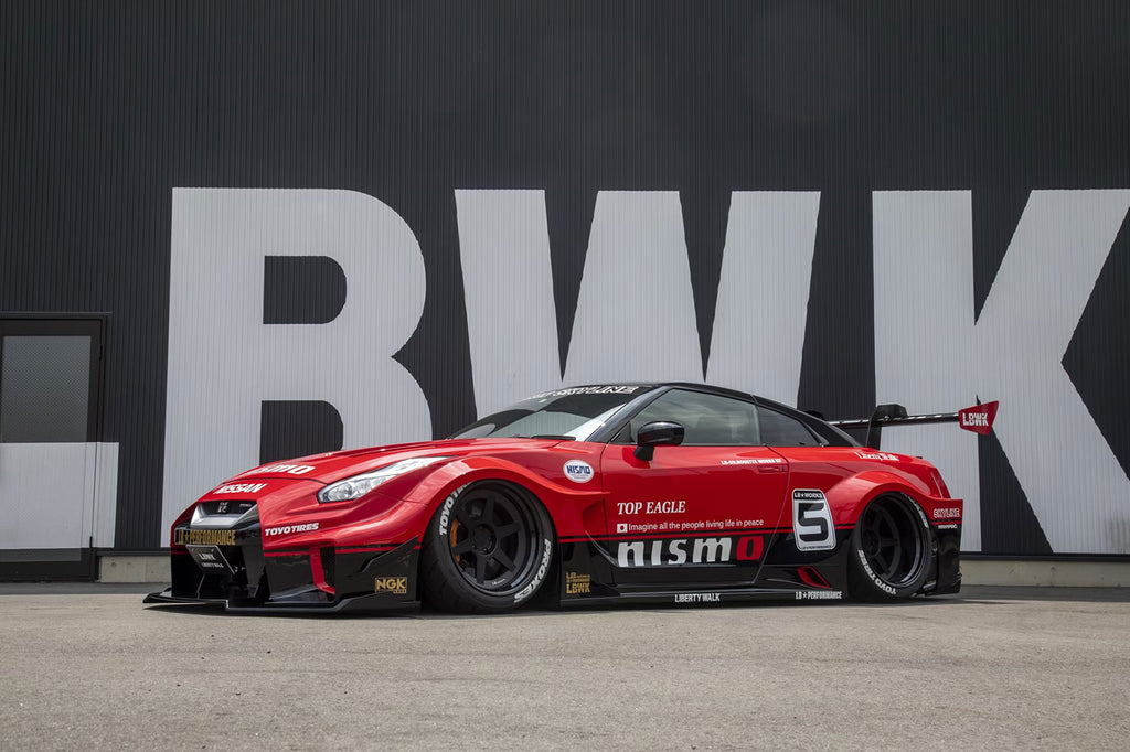 LB-Silhouette WORKS GT 35GT-RR Ver.1 Complete Body kit | TRACKUZA