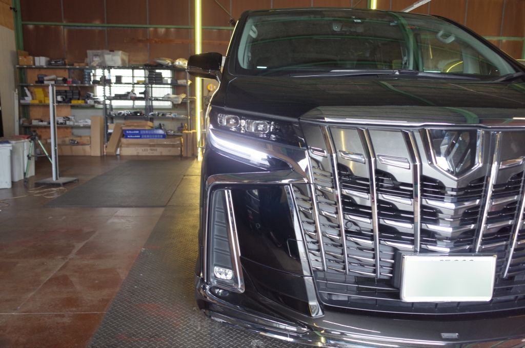 30後期アルファードの2眼ヘッドライトシーケンシャル化＆デイライト