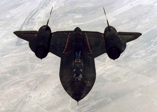 世界最速の航空機＝伝説の金食い虫！ SR-71「ブラックバード」ミサイル