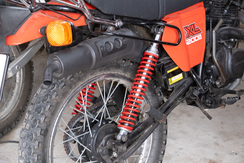 意地のリアショック探し、ついに暫定仕様が決定！XL125S改 – TRIPOO