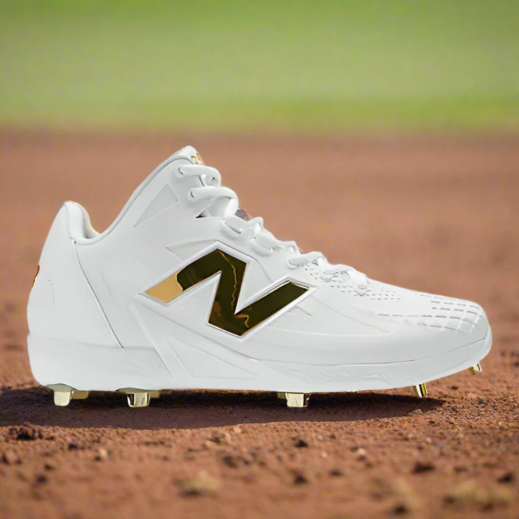 New Balance FuelCell Ohtani 1 Metal Cleat - White/Metallic Gold