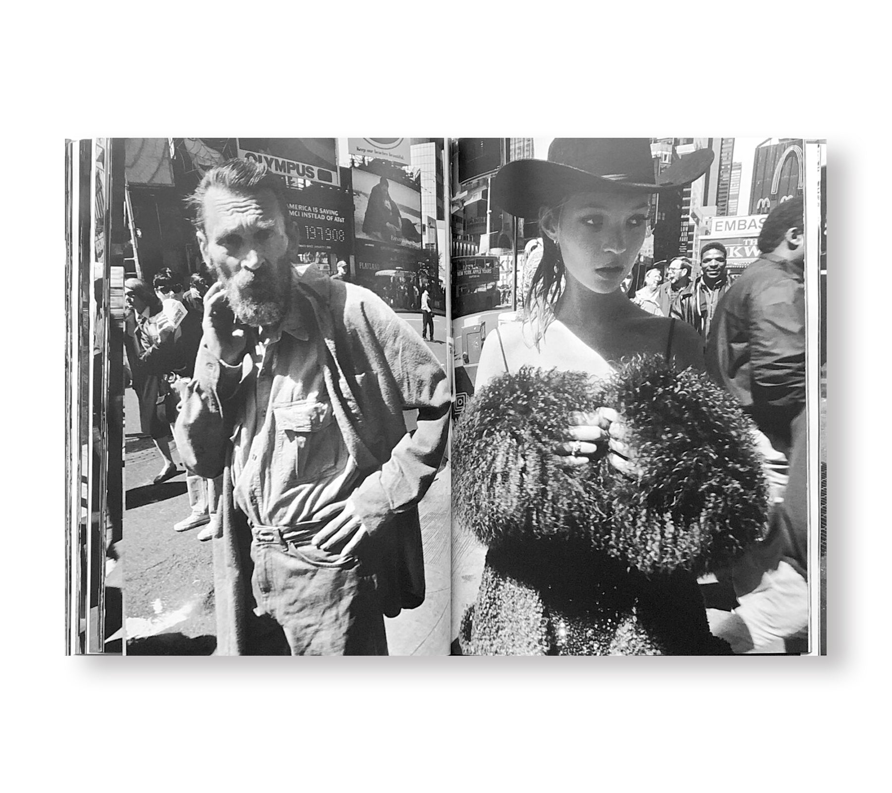 ROSELAND by Glen Luchford – twelvebooks