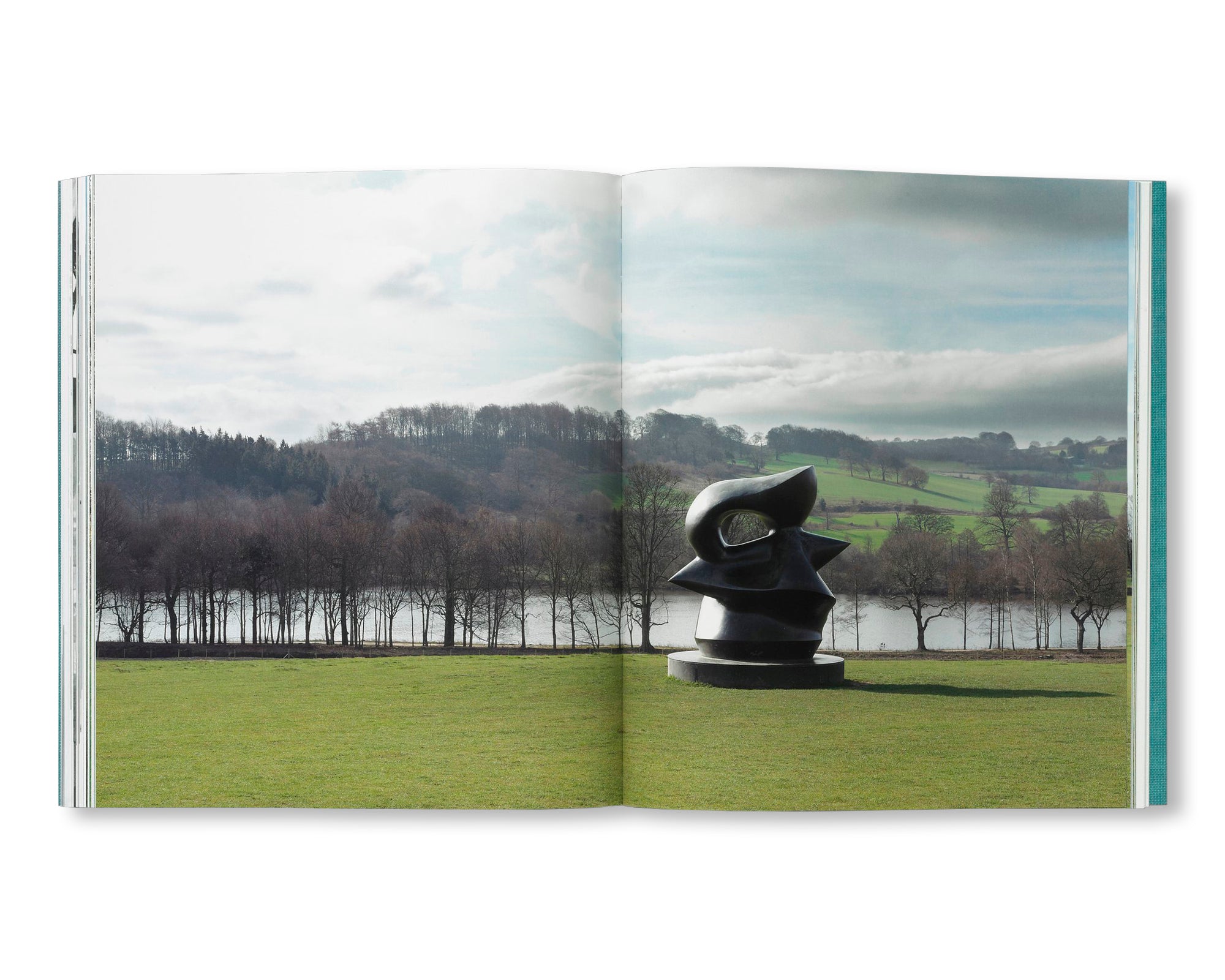 LATE LARGE FORMS by Henry Moore – twelvebooks