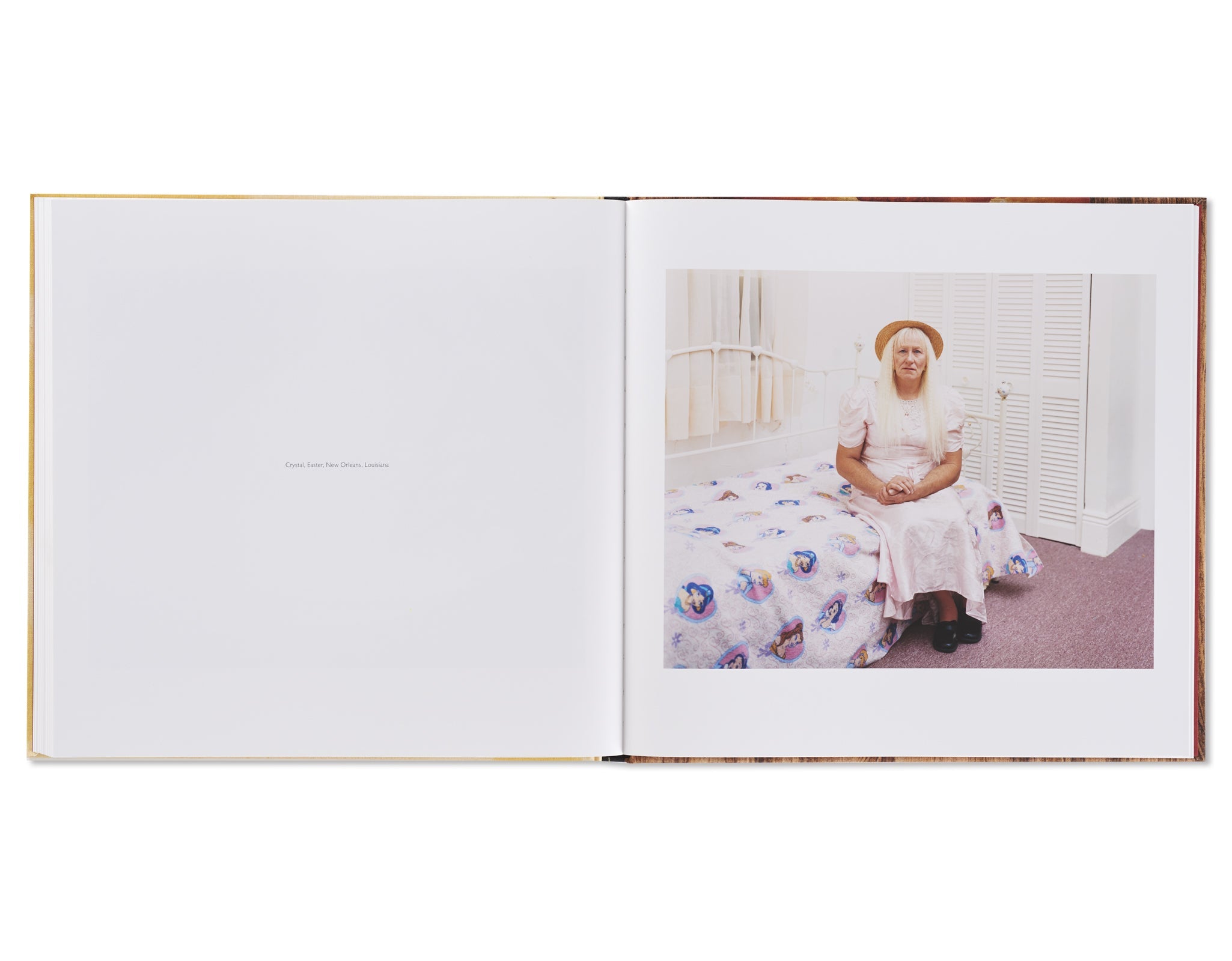 SLEEPING BY THE MISSISSIPPI by Alec Soth – twelvebooks