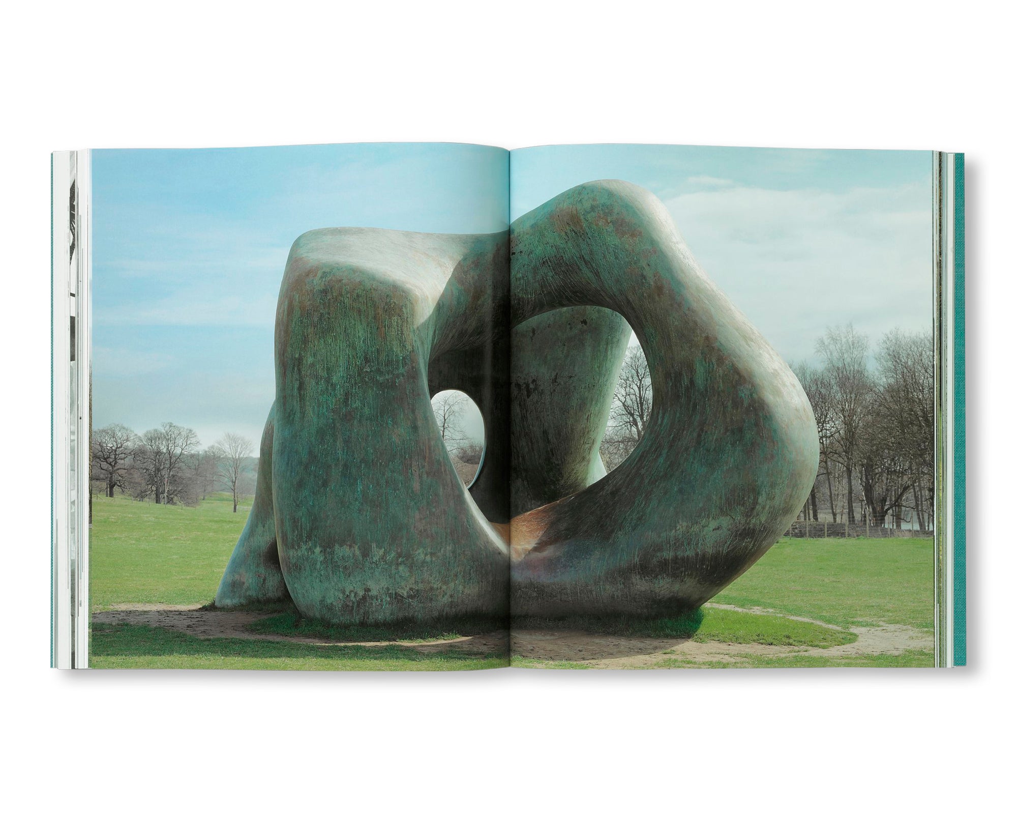 LATE LARGE FORMS by Henry Moore – twelvebooks