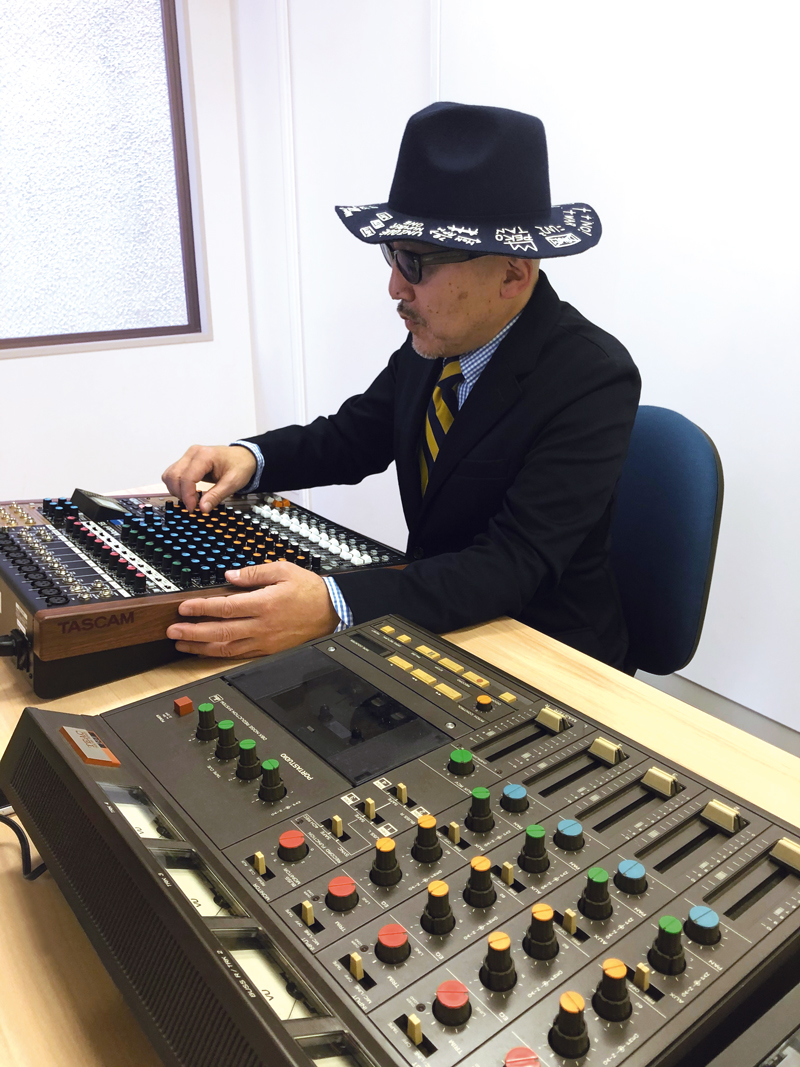 80年代、宅録ブームをけん引したカセットMTRの名機「TEAC 244」とは