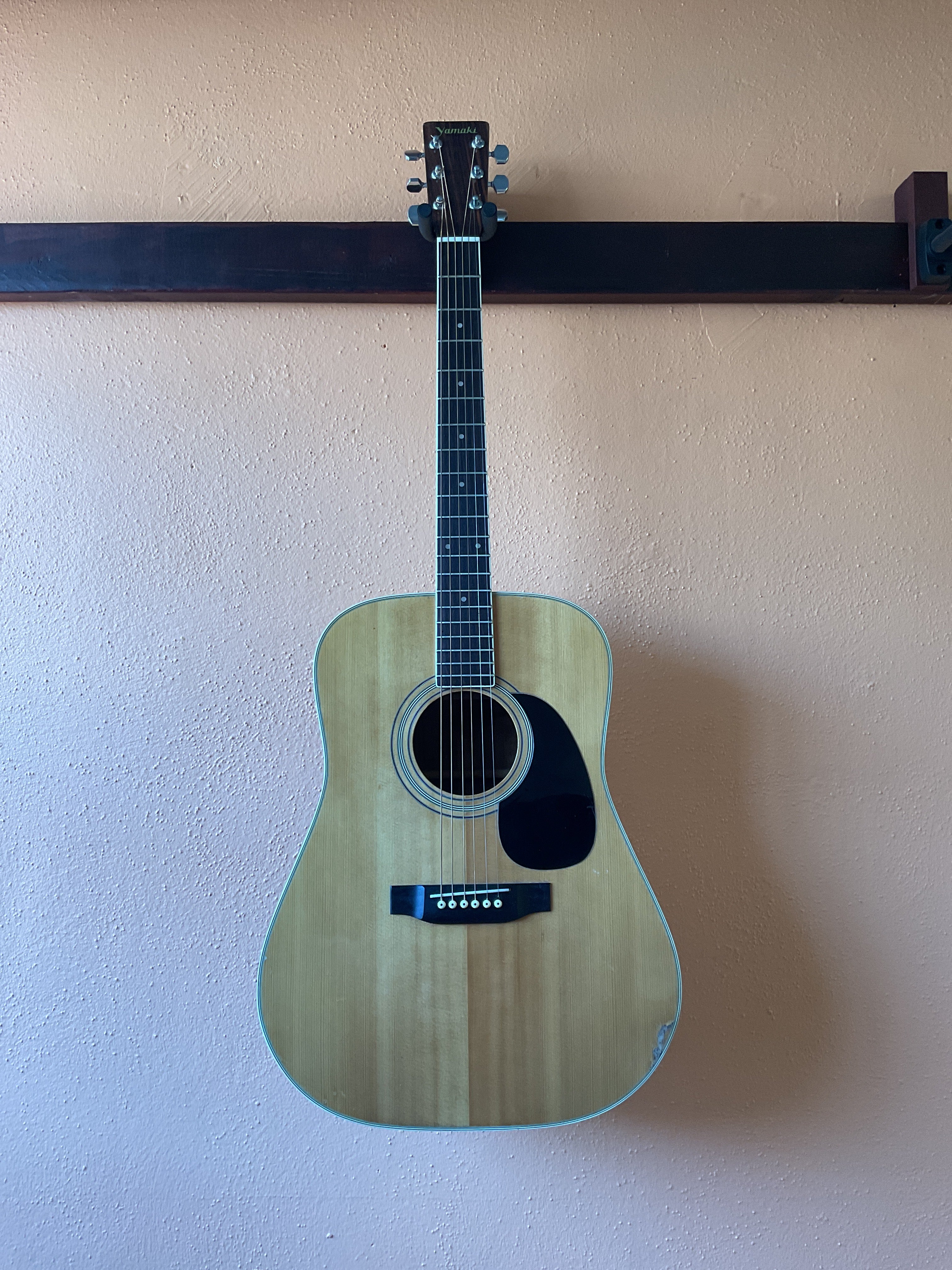 Yamaki YW-20 Square Shoulder Dreadnought Acoustic Guitar (Made in