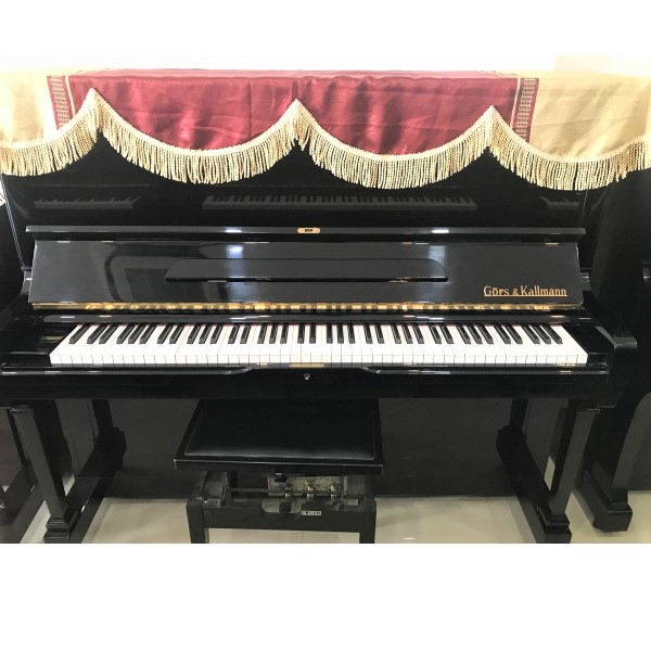 Gors&Kallmann GK4000 アップライトピアノ 美品】Gors&Kallmann GK4000