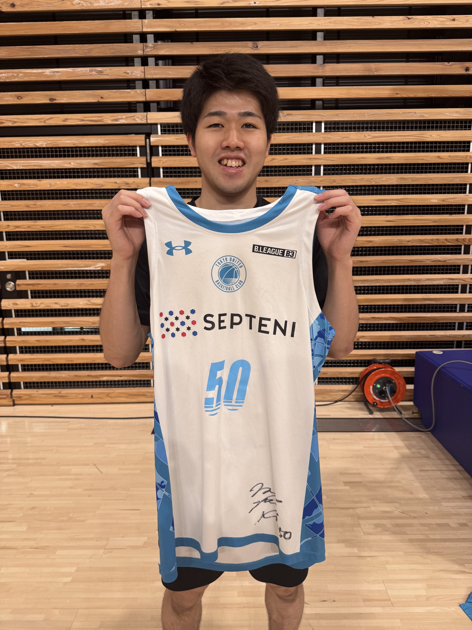 アウェー選手着用ユニフォームのサイレントオークション開催のお知らせ