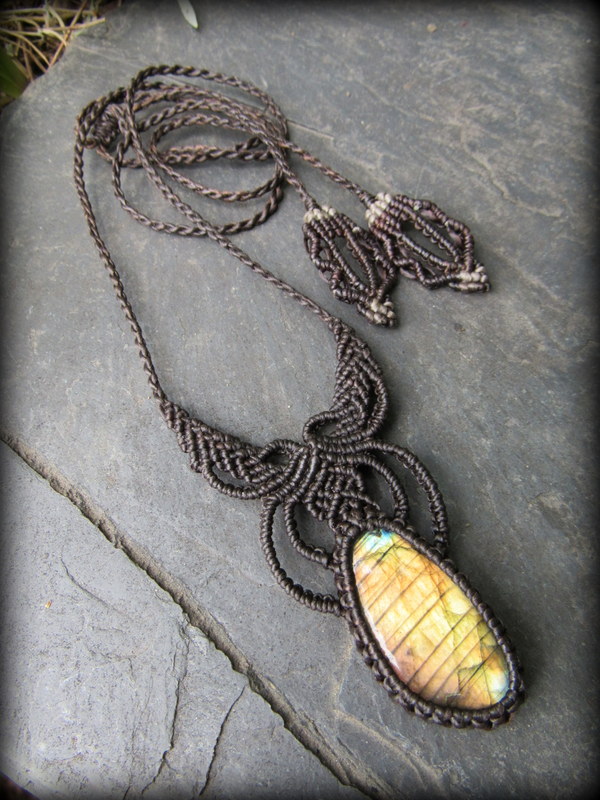 マルチカラーラブラドライト オレンジカイヤナイト マクラメ