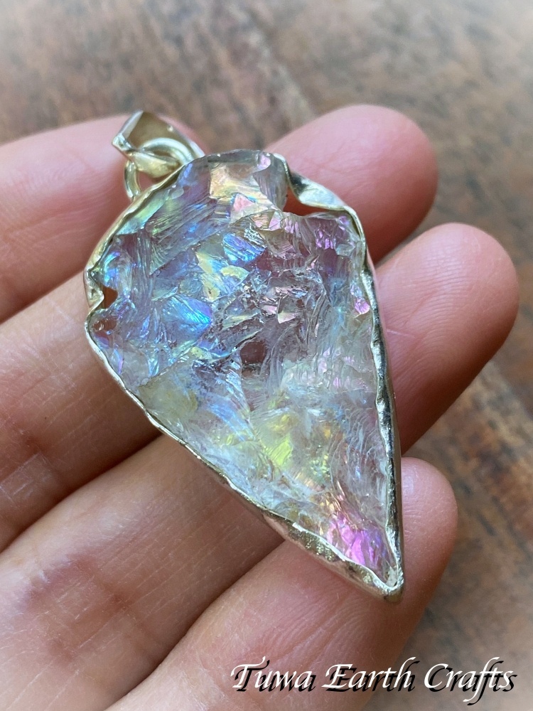 自信アップ・夢の実現・オーラの浄化】高品質 虹色エンジェルオーラ