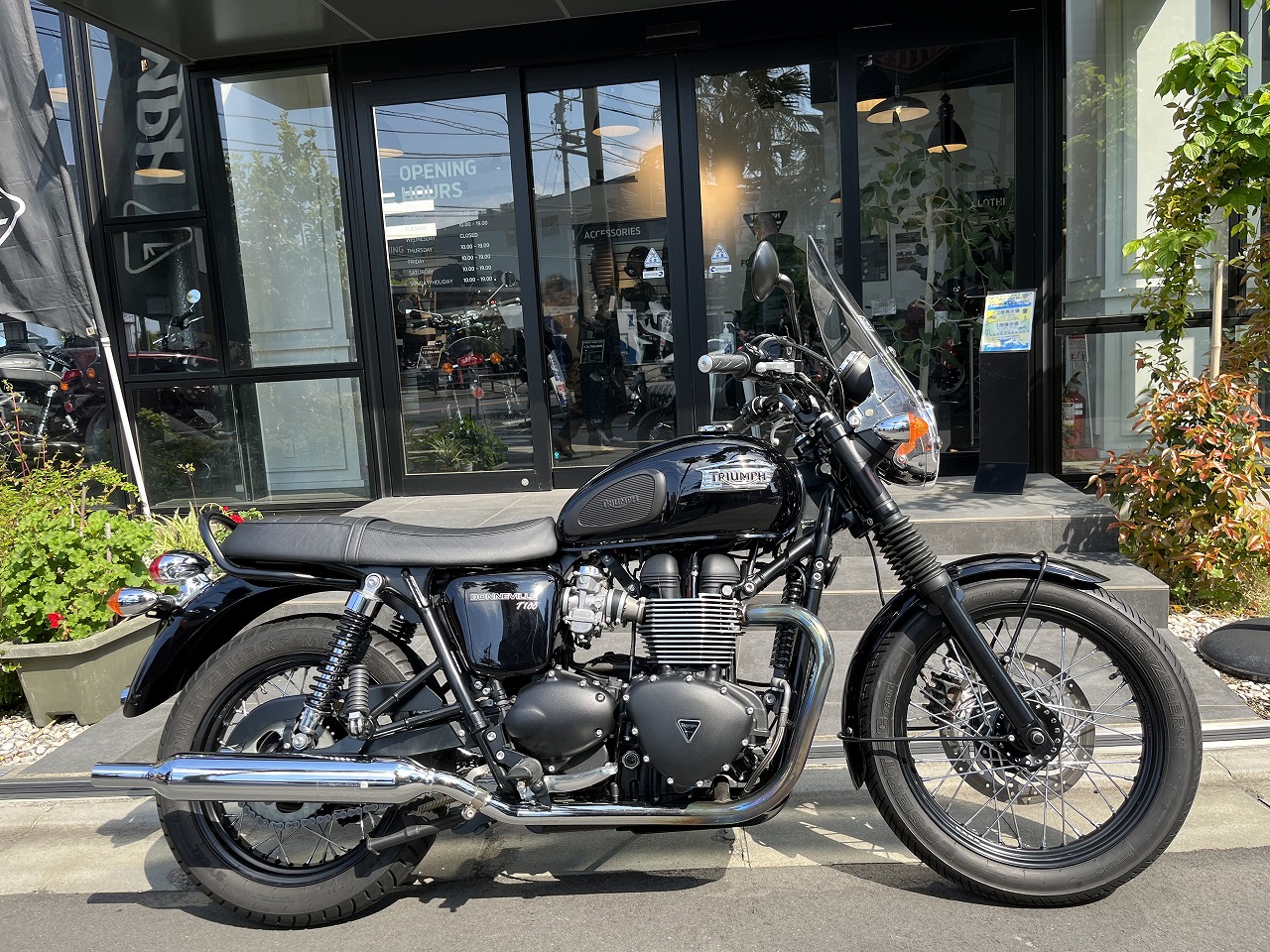 空冷モデル！ボンネビルT100Black入荷致しました！ | トライアンフ茅ヶ崎