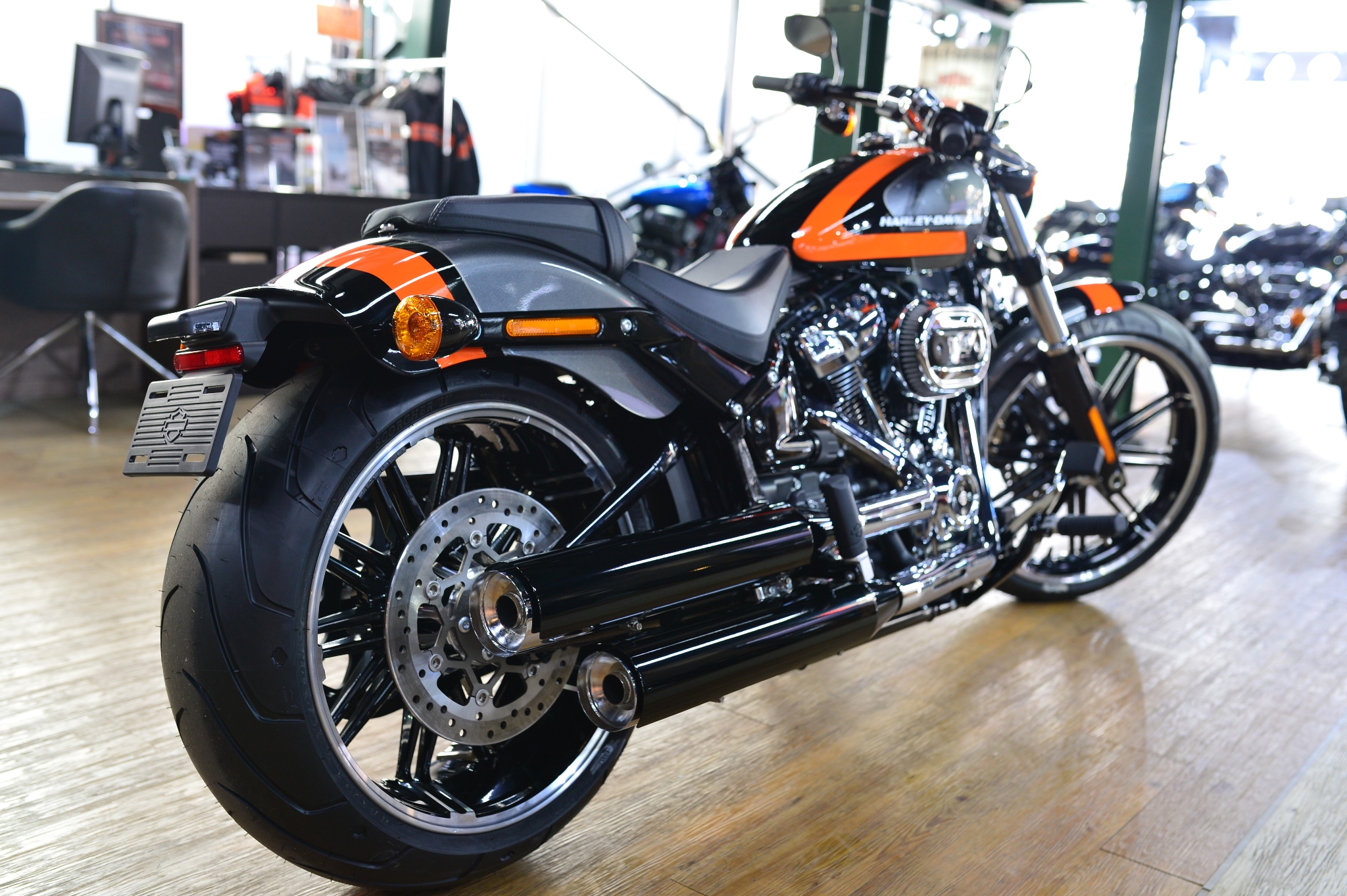 世界100台限定！その名も「ハイパーオレンジ」 [最新情報] | U-MEDIA