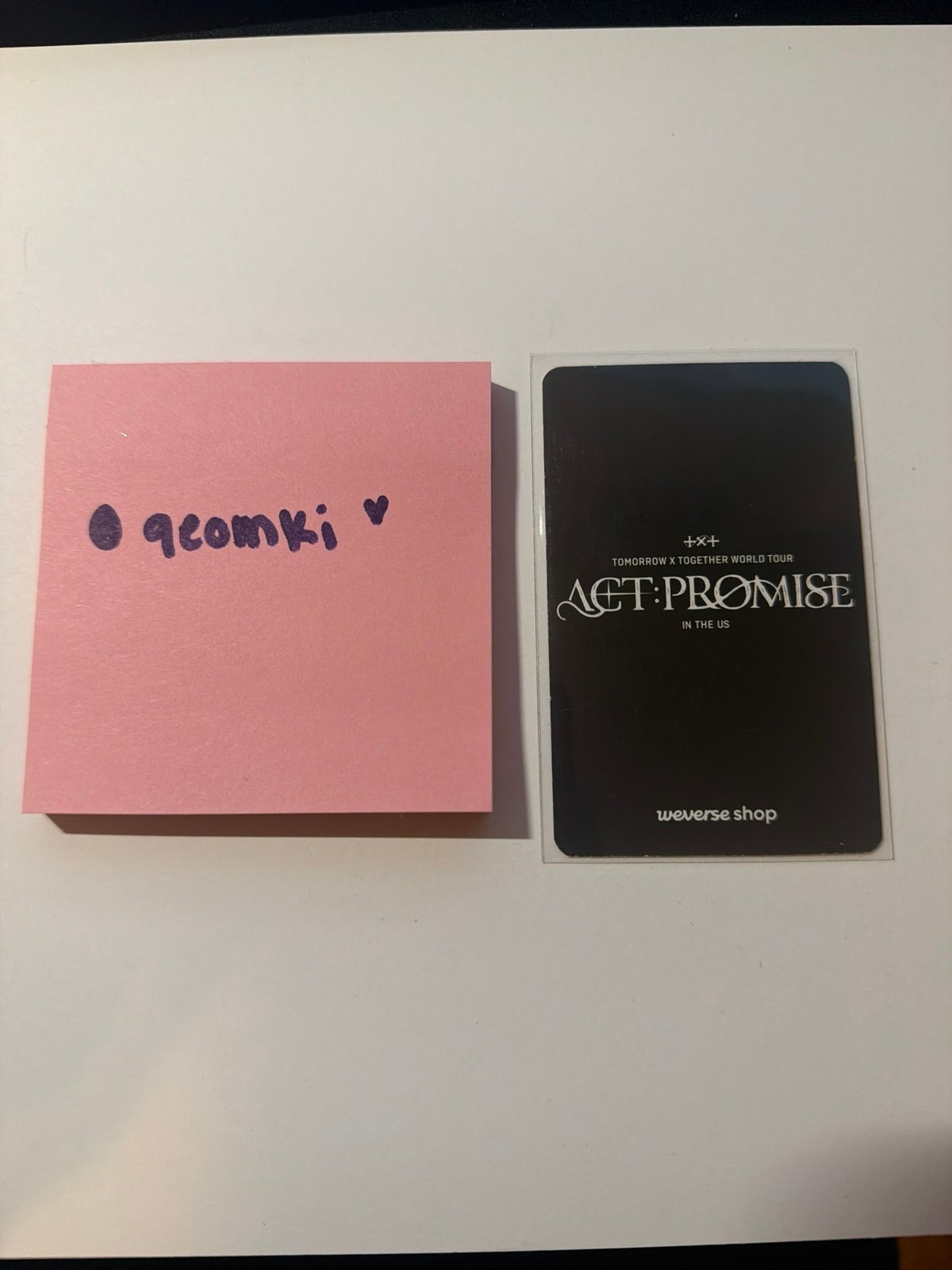 TXT SIGNED Yeonjun Act: Promise in US Tour Lucky Draw