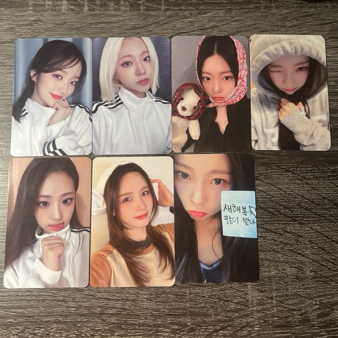 ichillin 2025 seasons greetings office pob | Mercari