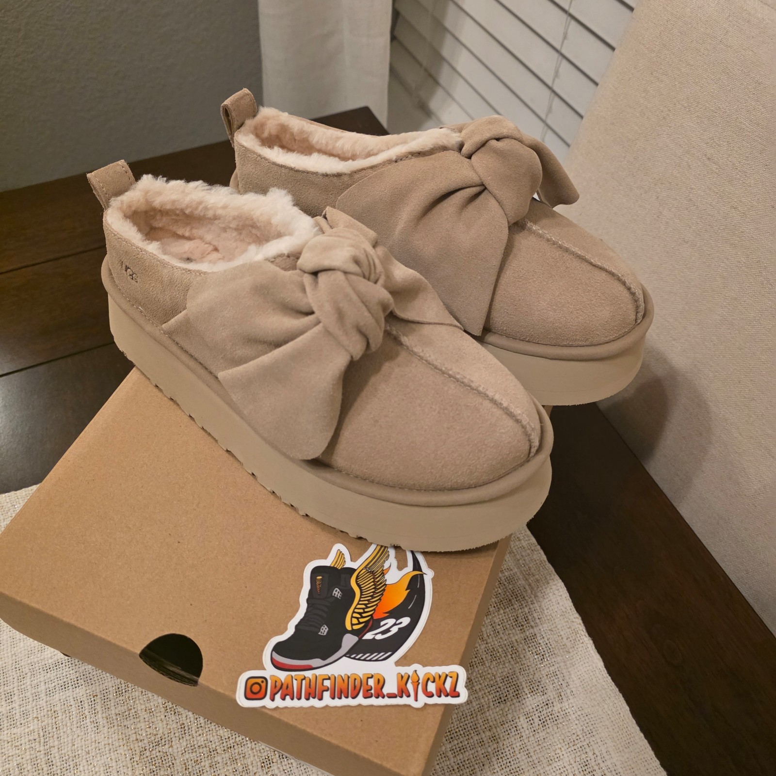 Size 9- Ugg Platform Slip-on Bow Sand | Mercari