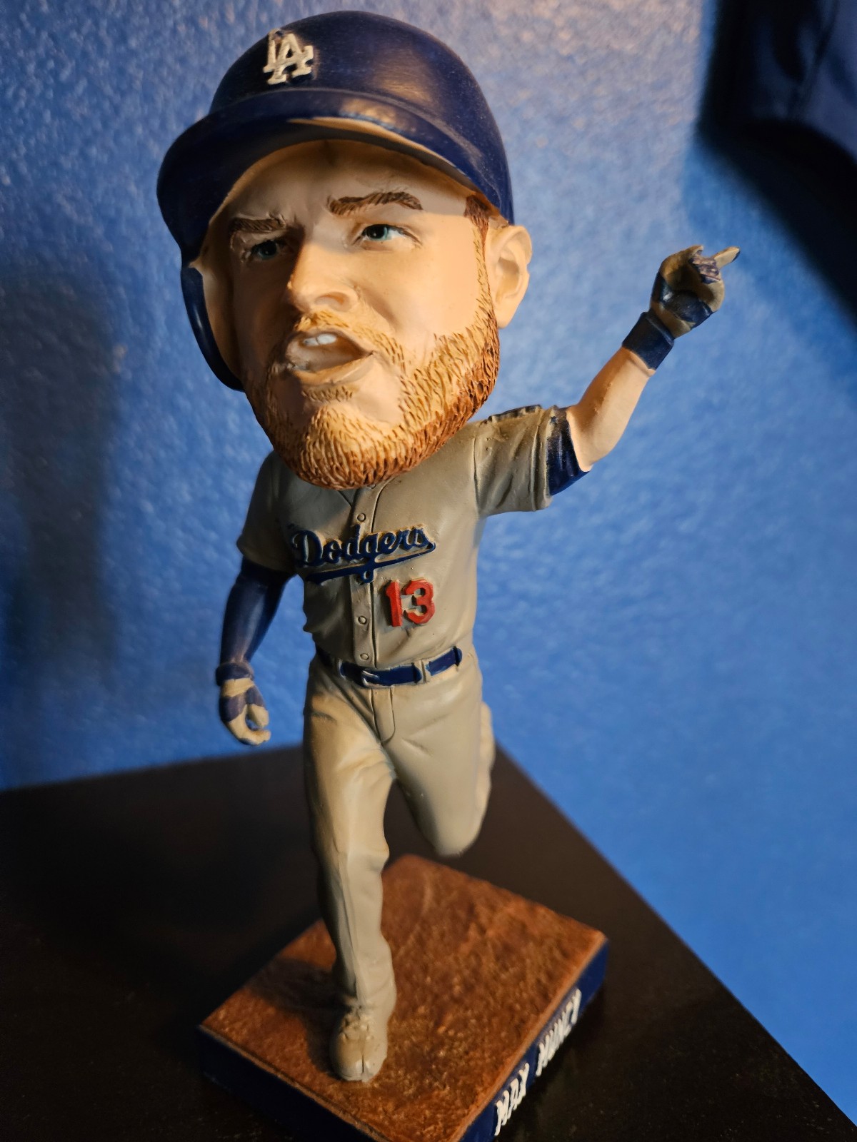 Max Max Muncy フィギュア Los Angeles Dodgers Muncy SGA Bobblehead
