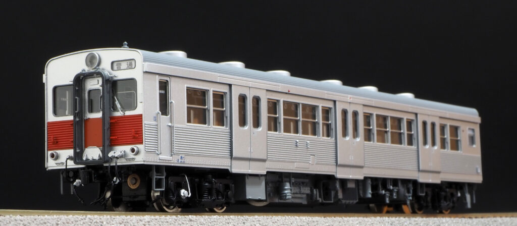 国鉄 キハ35形900番台 オールステンレス製気動車 | TECHNOLOGY | U-TRAINS