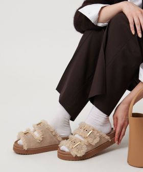 フェイクファー 2ライン スタッズ サンダル