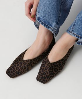 Vカット レオパード フラットシューズ