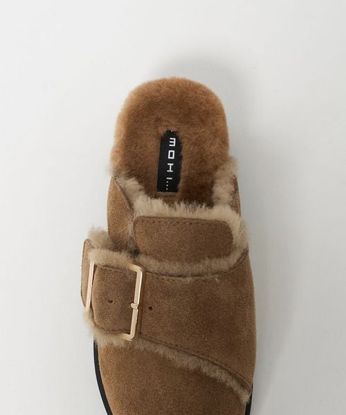 MOHI＞スエード ビッグベルト ボストンサンダル