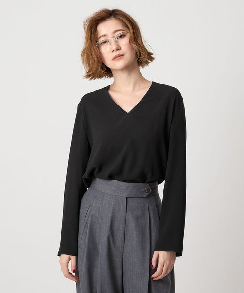 conte＞Vネック ブラウス