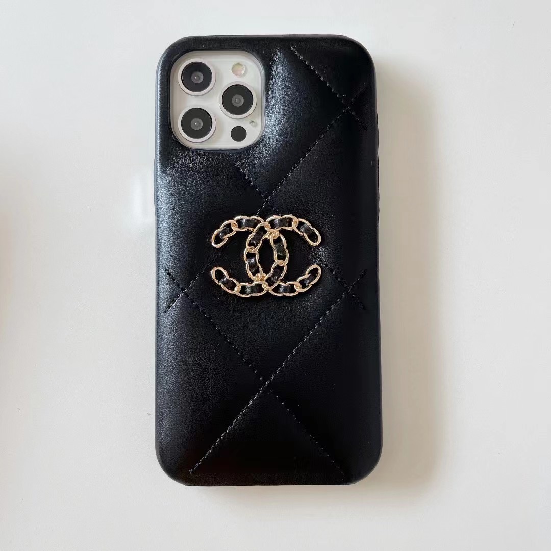 シャネル iPhone13 13Pro 13ProMaxケース マトラッセ風 CHANEL ココマーク