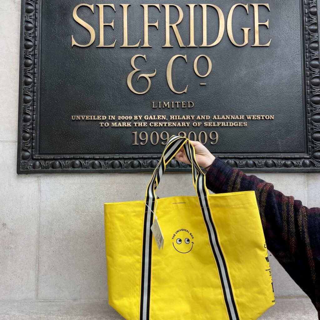 100%リサイクル！アニヤ・ハインドマーチの『ユニバーサルバッグ』が