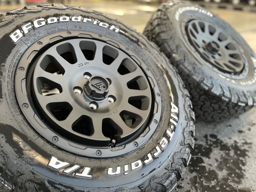 ブラックで固めるならデルタフォース オーバルのマットブラック